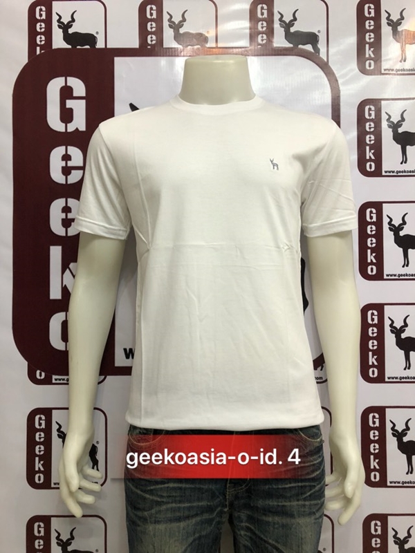 เสื้อยืดคอกลมสีขาว