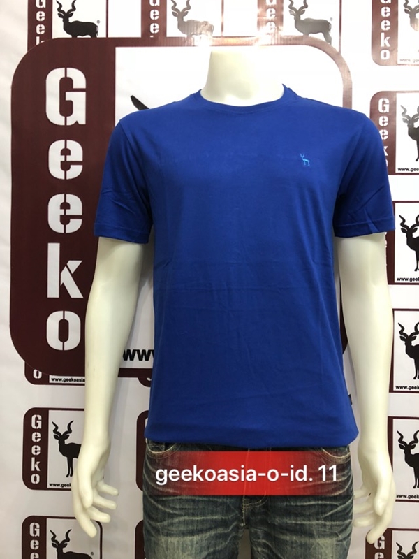 เสื้อยืดคอกลมสีน้ำเงิน
