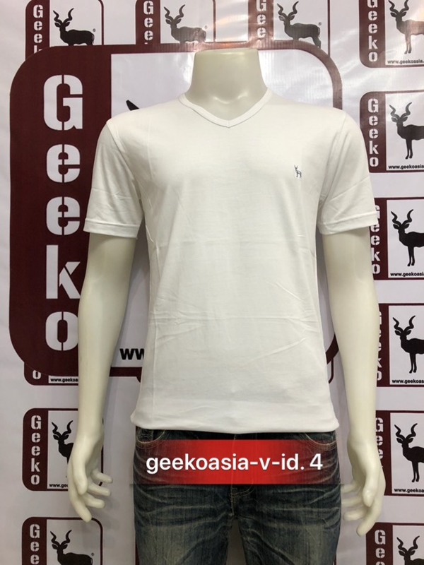 เสื้อยืดคอวีสีขาว