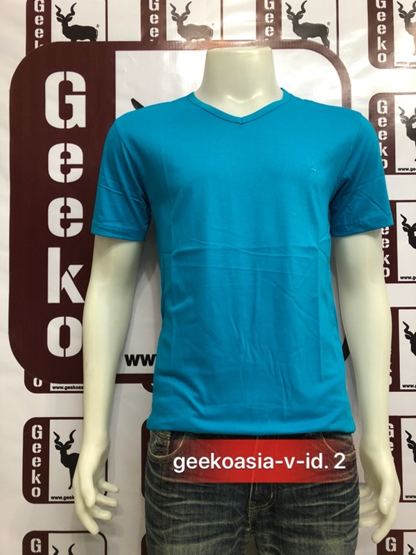 เสื้อยืดคอวีสีฟ้าเข้ม