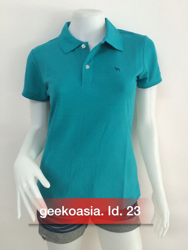 เสื้อโปโลหญิงสีเขียวคราม